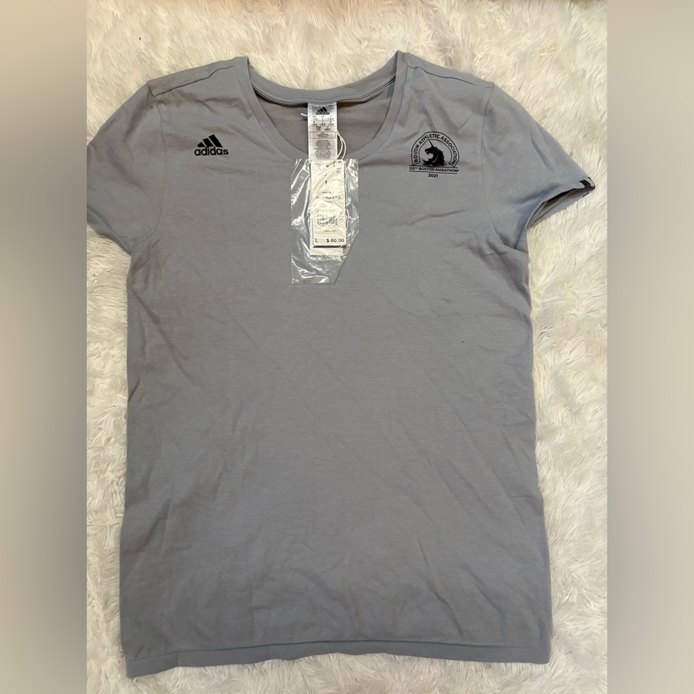 Adidas women Boston marathon 2021 run it tee shirt #113